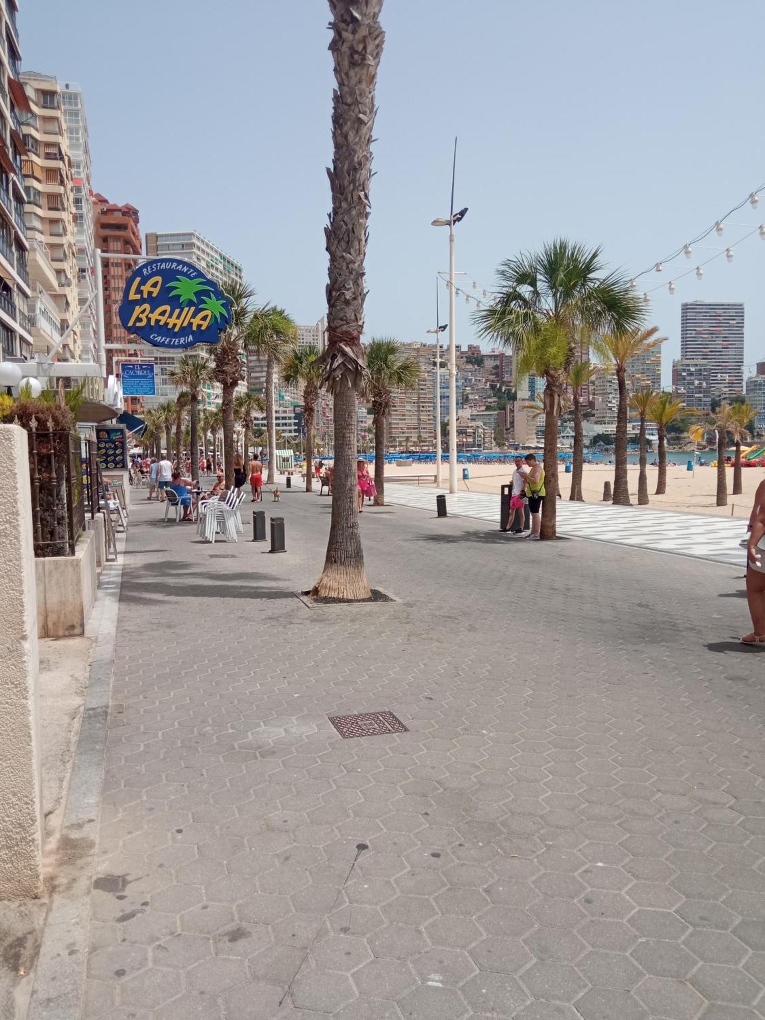 Luminoso Apartamento En Primera Linea De Playa Бенидорм Экстерьер фото